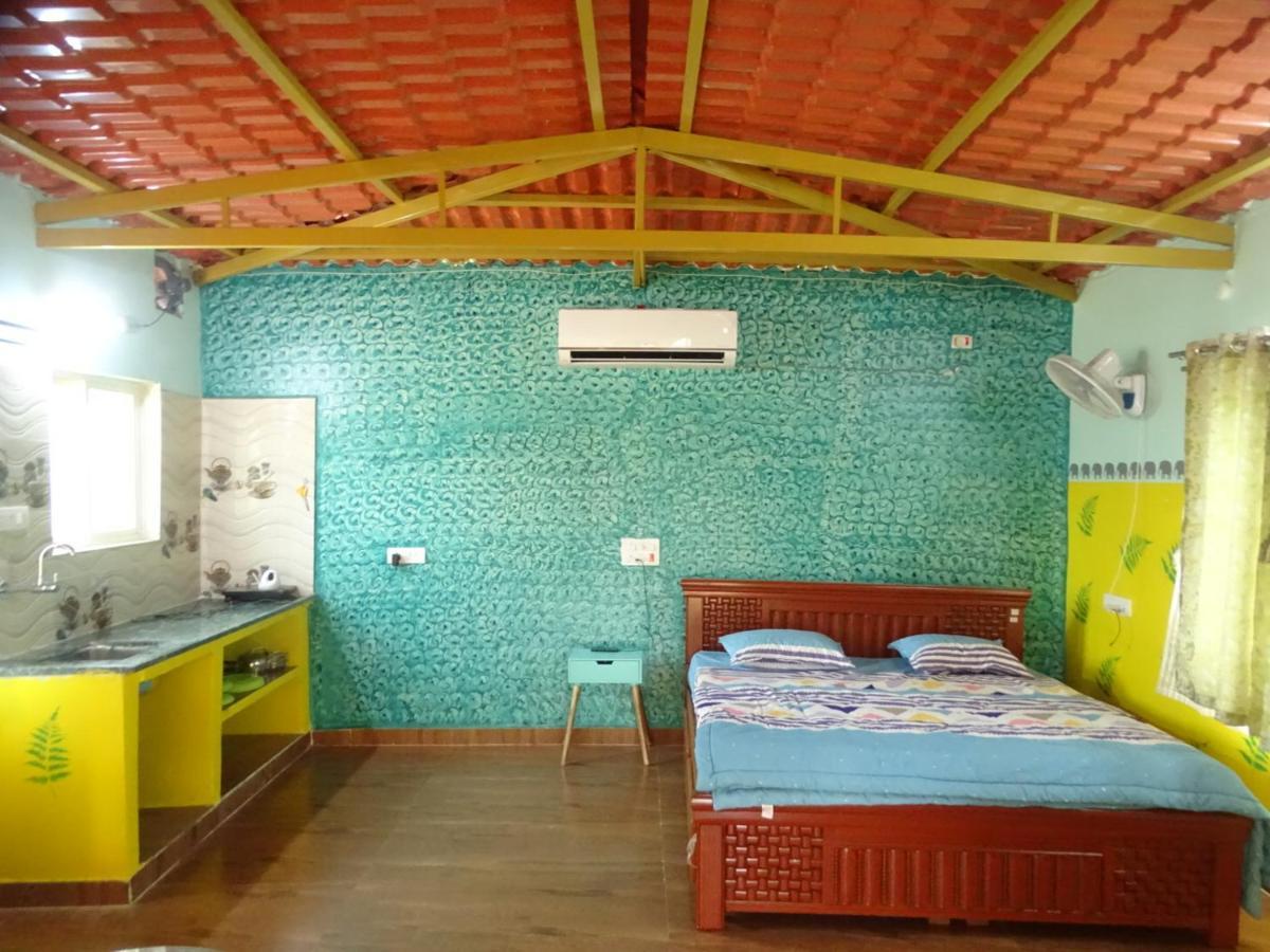 Mangohut Farmhouse Pool Villa Hyderabad Esterno foto