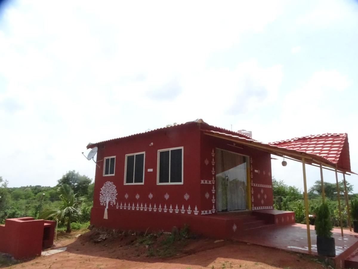 Mangohut Farmhouse Pool Villa Hyderabad Esterno foto