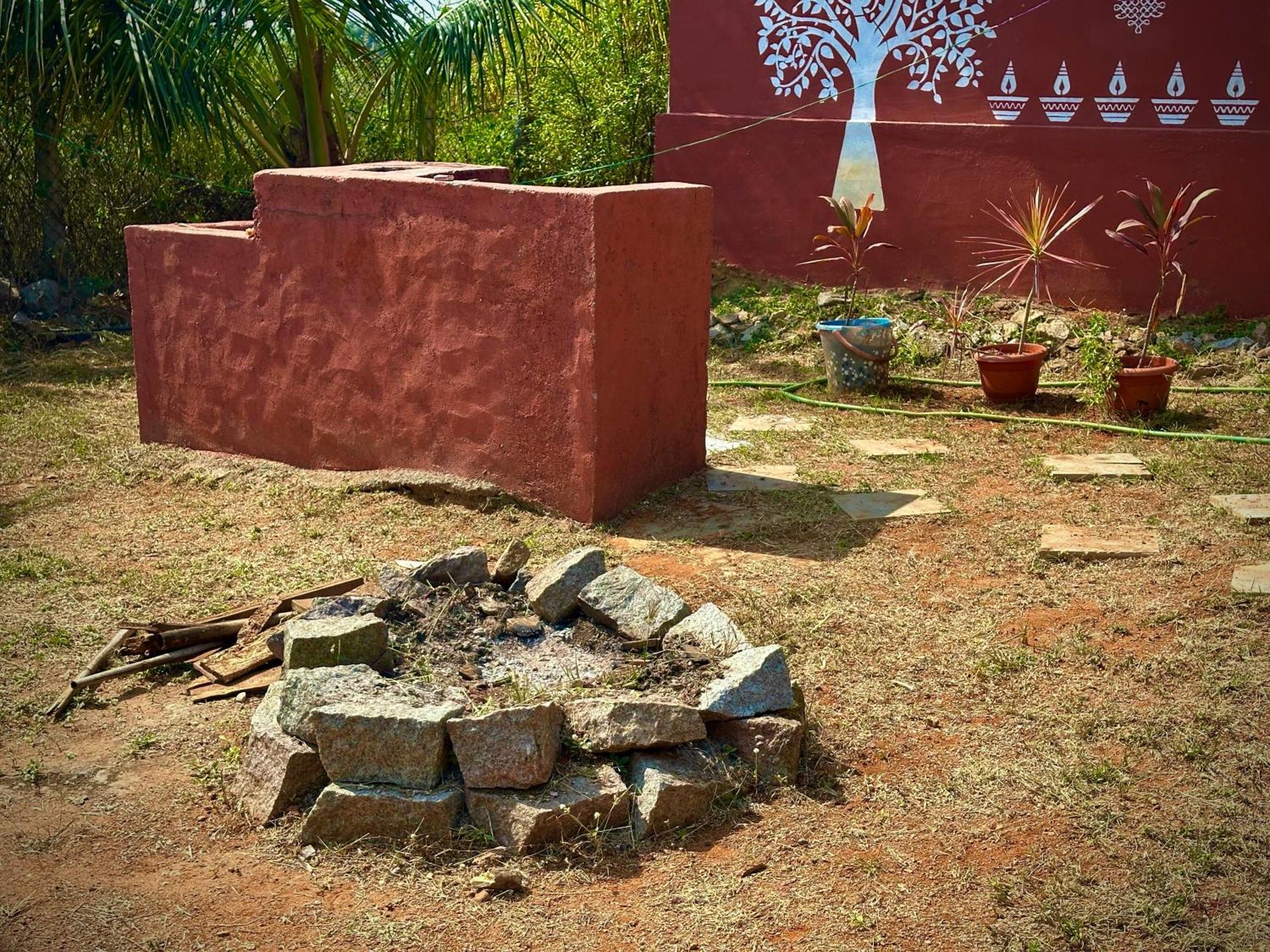 Mangohut Farmhouse Pool Villa Hyderabad Esterno foto